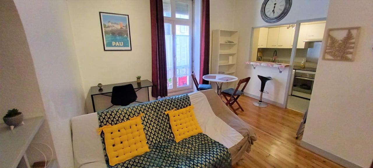 Le Gambetta T2 Cosy Hypercentre Wifi Fibre Avec Parking Apartment Pau Exterior foto