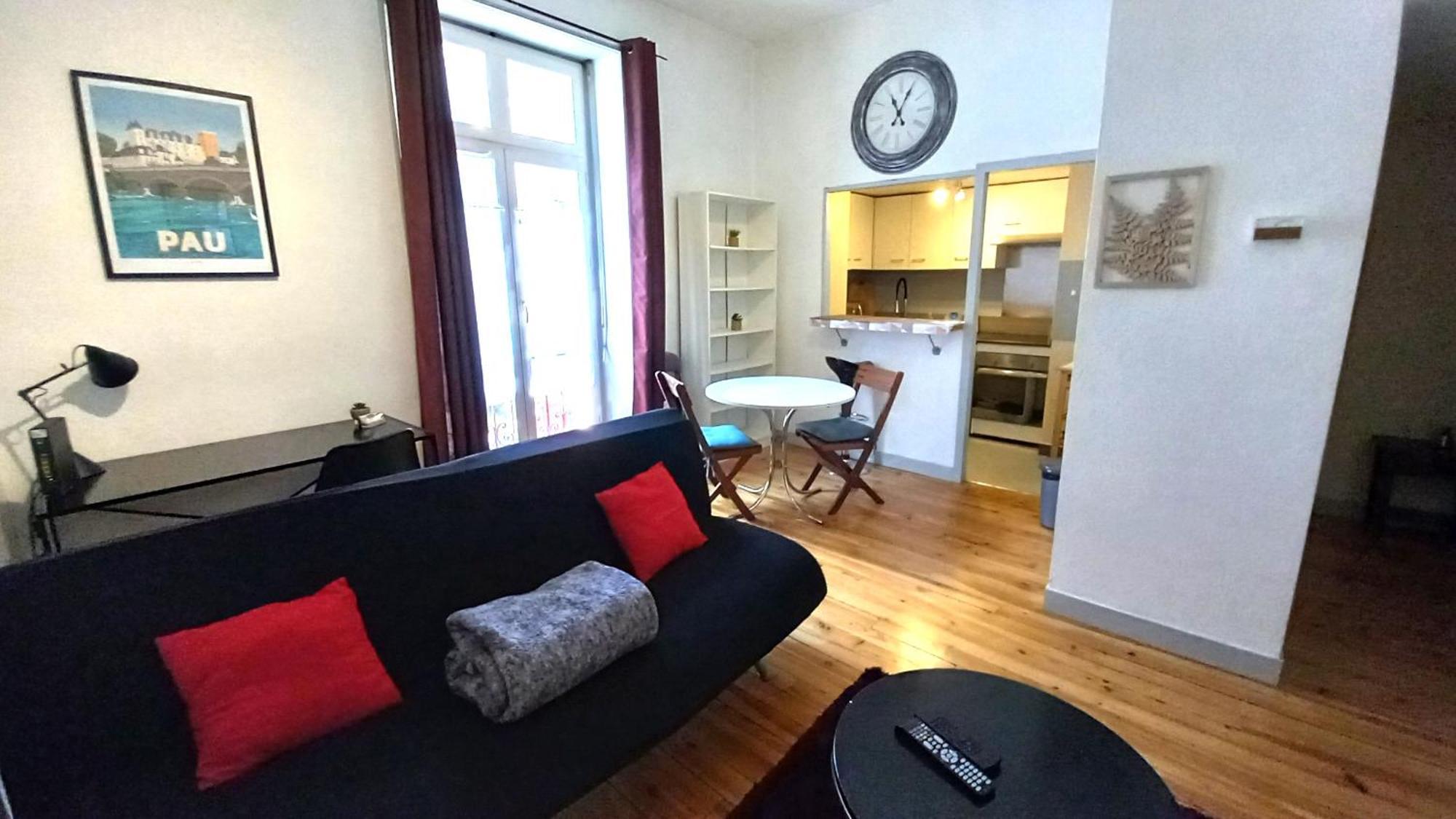 Le Gambetta T2 Cosy Hypercentre Wifi Fibre Avec Parking Apartment Pau Exterior foto